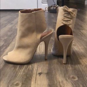 Chinese laundry heels